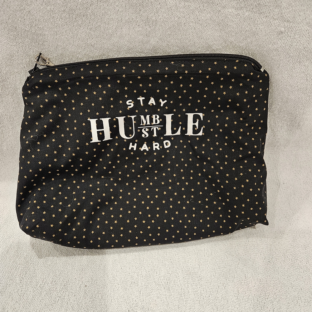 Black and Gold Star Patterned Pouch W Novelty Quote - Picture 2 of 5